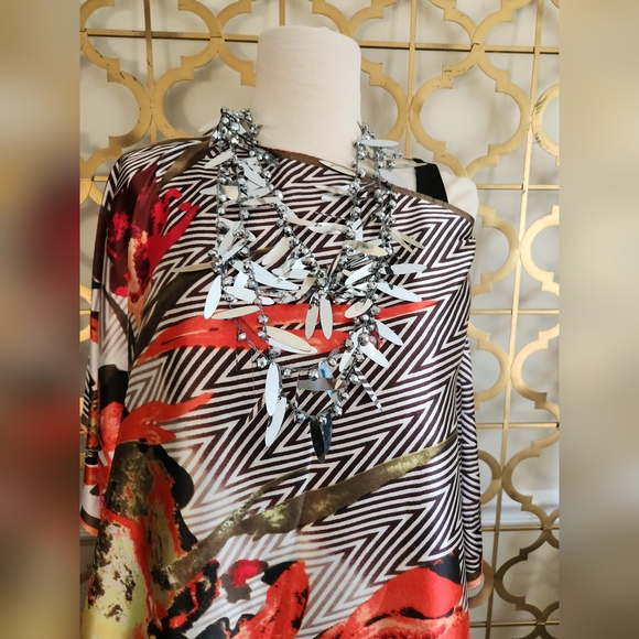 Silvertone Sparkle Multi-layer Necklace -Great Movement! - Picture 3 of 17